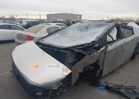 2025 Tesla Cybertruck Cyberbeast z USA, uszkodzony, nr VIN 7G2CEHEE4SA062128